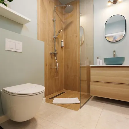 Yellow - 3 Bedroom House With Private Garden, 10 Mins Driving From Old Town Вилла *