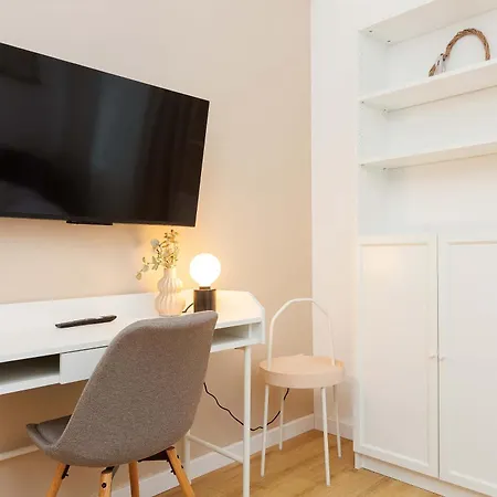 Вилла Yellow - 3 Bedroom House With Private Garden, 10 Mins Driving From Old Town *